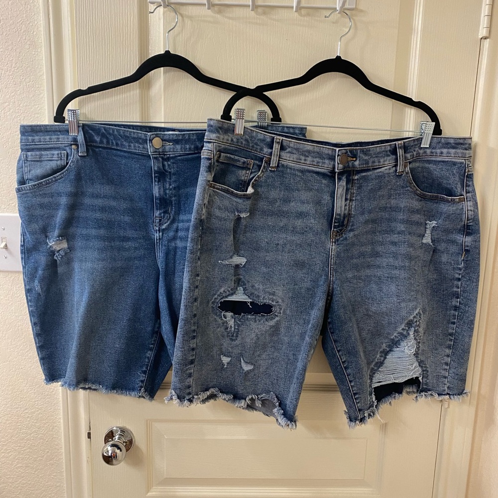 Lane Bryant Size 18 Distressed Denim Shorts - Picture 2 of 5